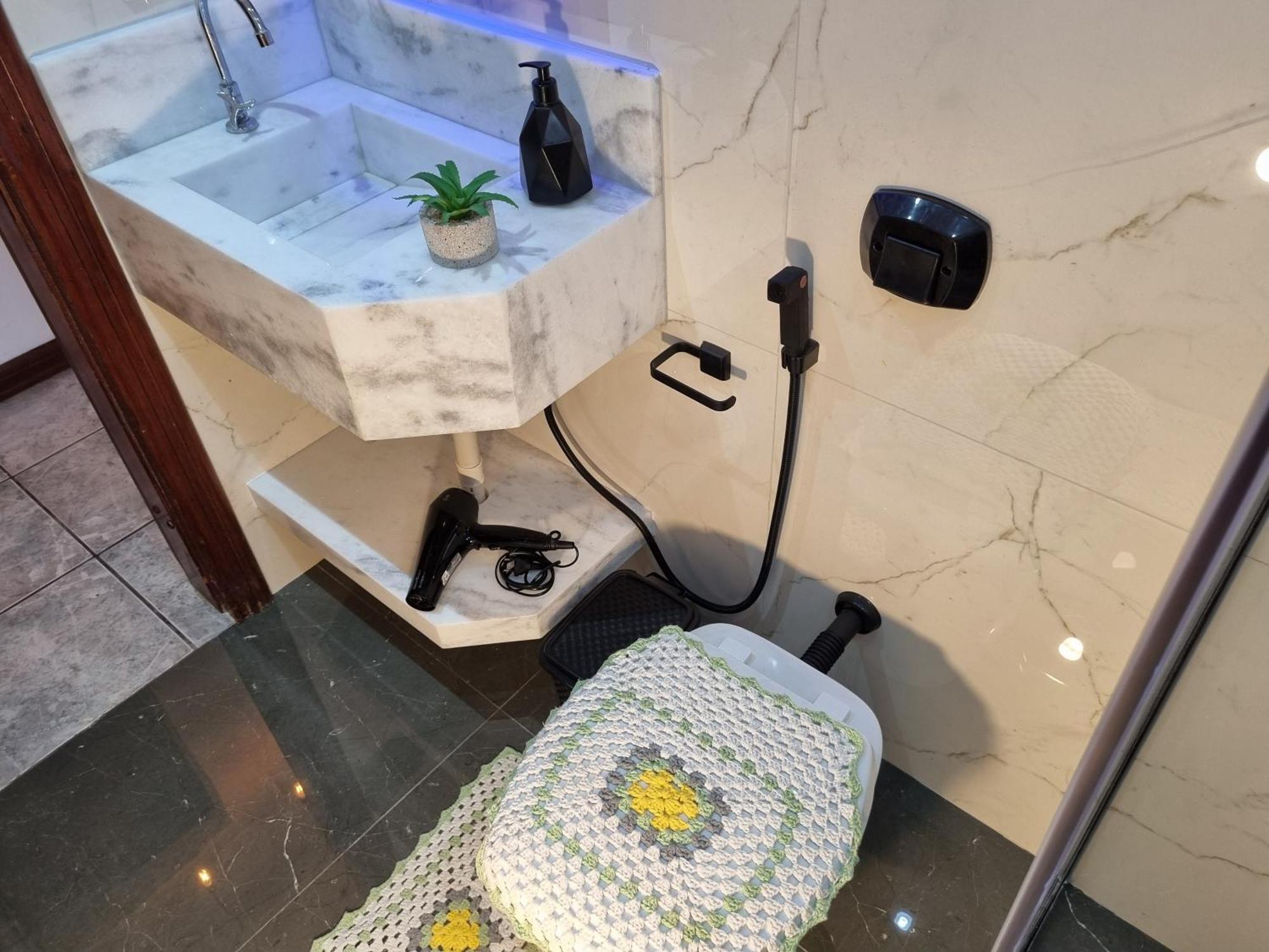 Uma Quadra E Meia Do Mar Ar Wifi Smart Tv Itapema Exteriér fotografie