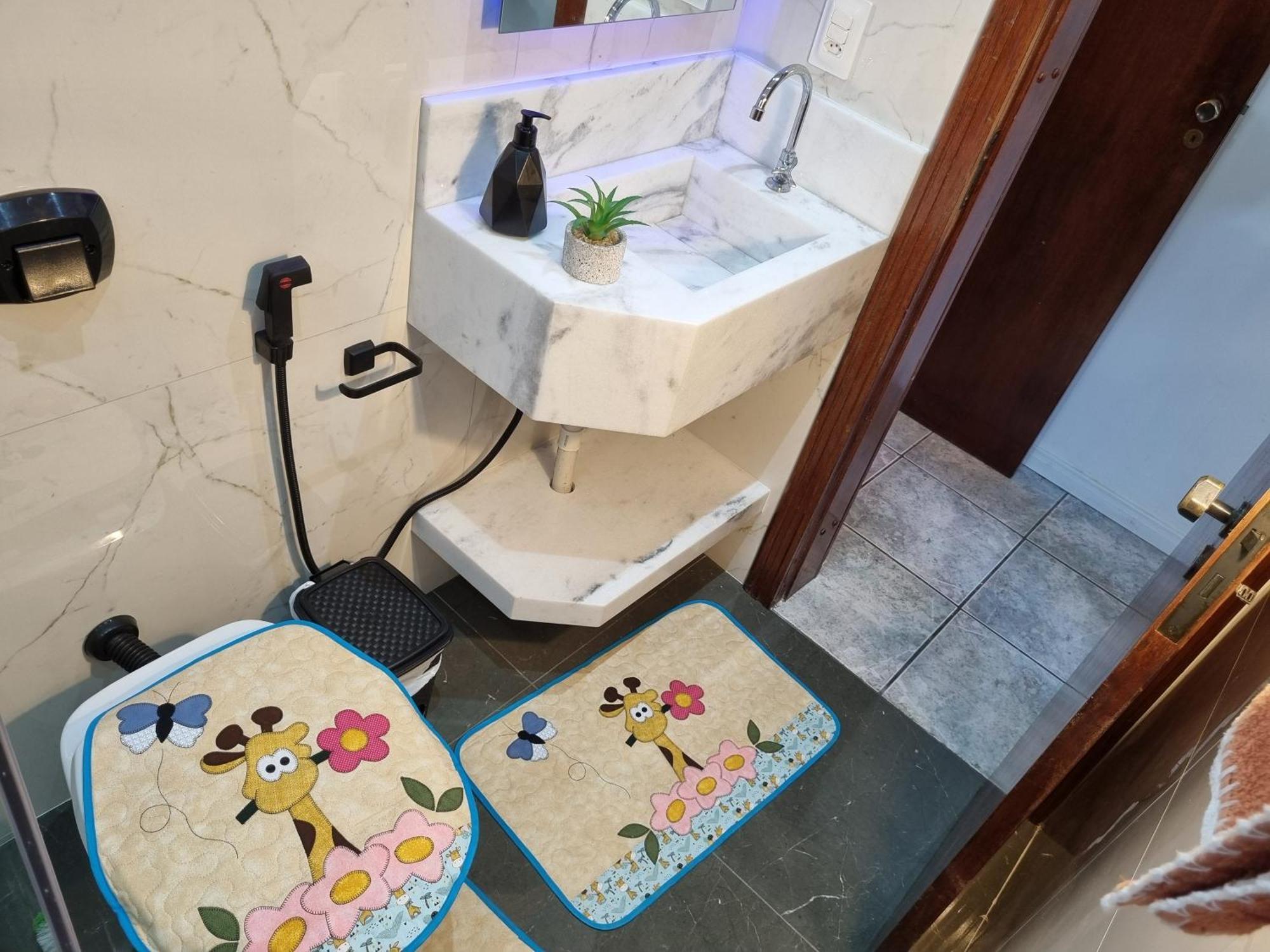 Uma Quadra E Meia Do Mar Ar Wifi Smart Tv Itapema Exteriér fotografie